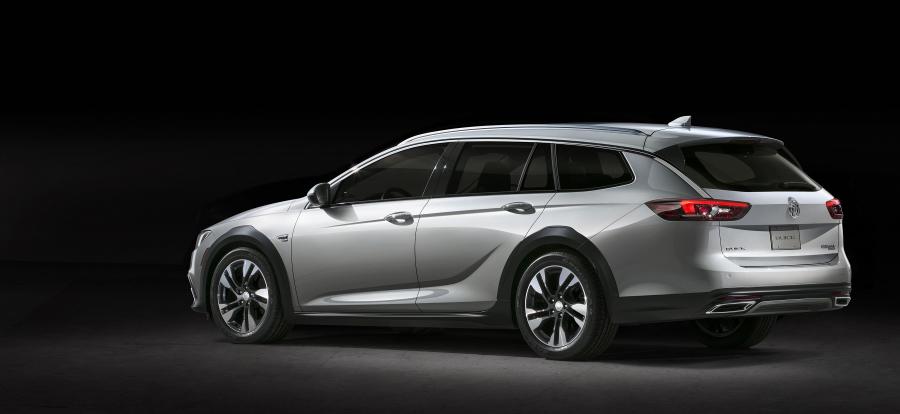  Buick Regal TourX 2017 года  (NA) (фото 7 из 61)